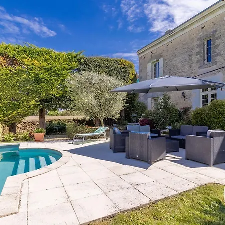De Charme Avec Piscine à Saint-georges-sur-layon, Proche De Saumur Et Des Châteaux De La Loire - Fr-1-622-81 Doue-en-Anjou